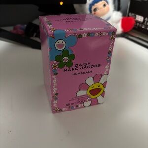Marc Jacobs Daisy Murakami Pink box